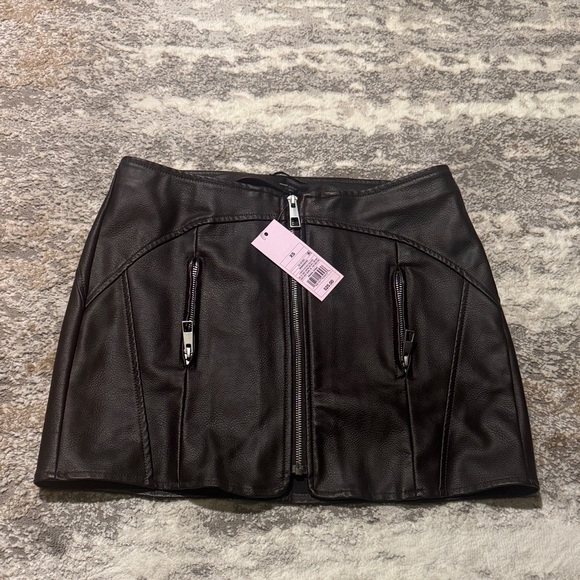 Wild Fable Black Zippered Mini Skirt - Picture 1 of 1